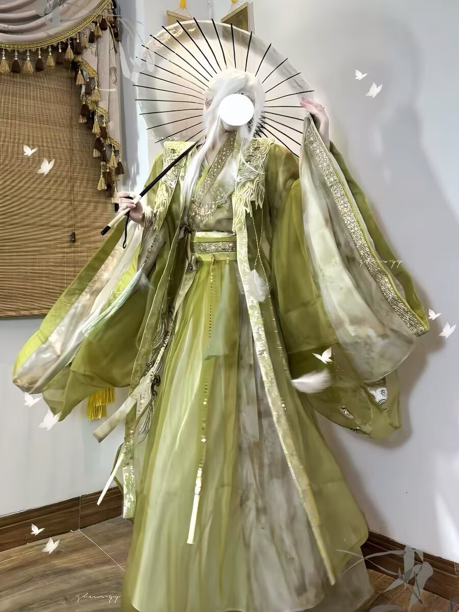 Wuxia Swordsman Hanfu Outfit M - Embroidery Gradient review and price